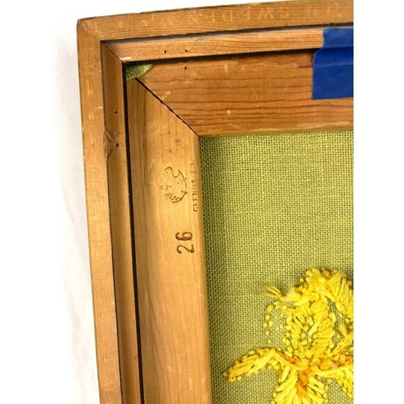 VTG Crewel Floral Iris Paragon Needlepoint 70s Framed Fiber Wall Art 13"x27" - Picture 8 of 11
